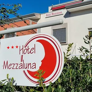 Mezzaluna 3* Trévise